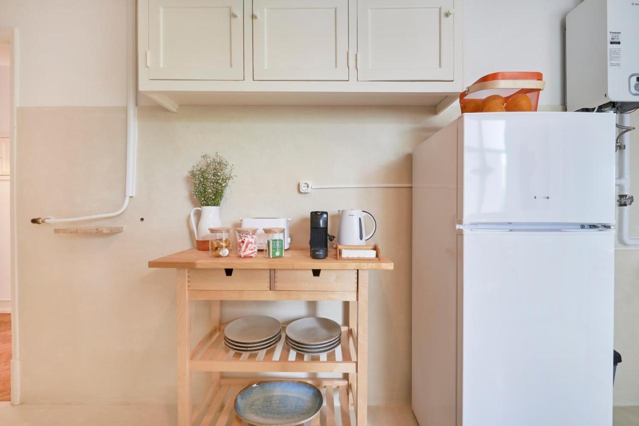 Light-Filled & Renovated Apartment, By Timecooler 리스본 외부 사진