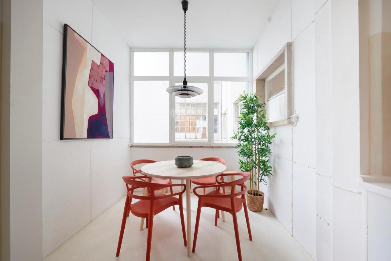 Light-Filled & Renovated Apartment, By Timecooler 리스본 외부 사진